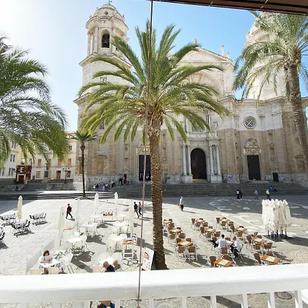 Cathedral Con Balcon